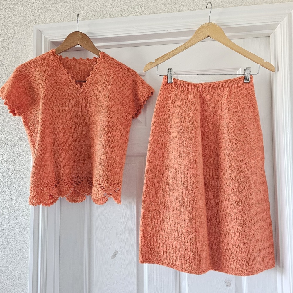 1970s Muted Pumpkin Orange Wool Knit Top Skirt Set Scalloped Hem #29